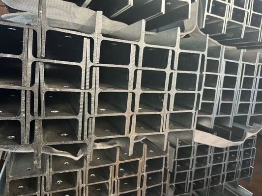 H Bentuk Galvanis Bolted Sleeper Posts Dalam Panjang 900mm Untuk 12000mm