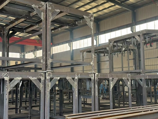 Platform Struktur Baja Disesuaikan untuk Mendukung Lemari Listrik Di Bawah Menara Angin Hot Dip Galvanized